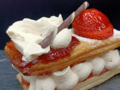 Mille-feuilles chantilly à la fraise 